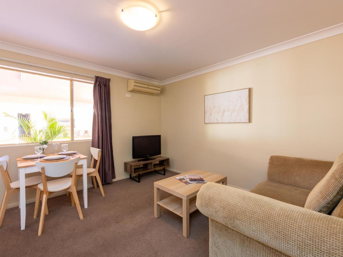 Villa Nova Motel Toowoomba Eksteriør bilde