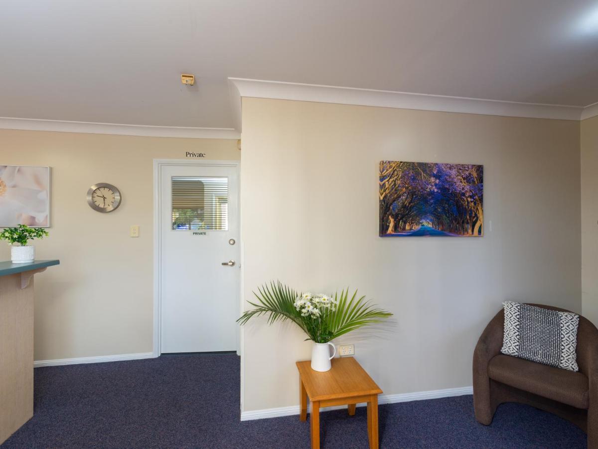 Villa Nova Motel Toowoomba Eksteriør bilde