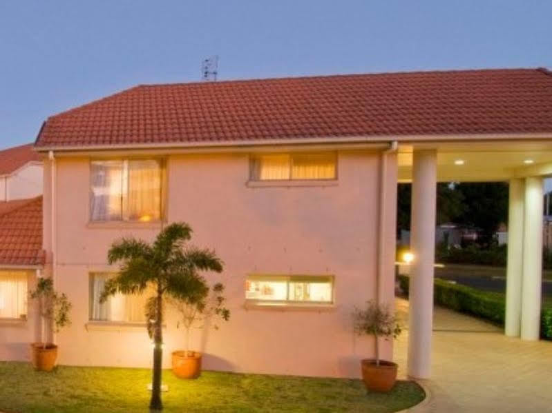 Villa Nova Motel Toowoomba Eksteriør bilde