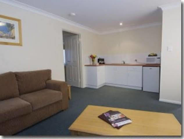 Villa Nova Motel Toowoomba Eksteriør bilde